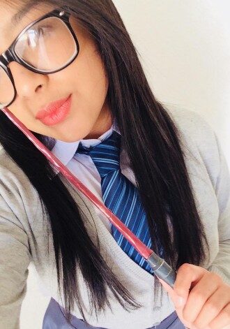 Descargar pack filtrado de la colegiala Angela Ortiz - RofferPacks